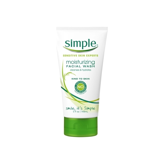 Limpiador y humectante facial Simple 148 ml