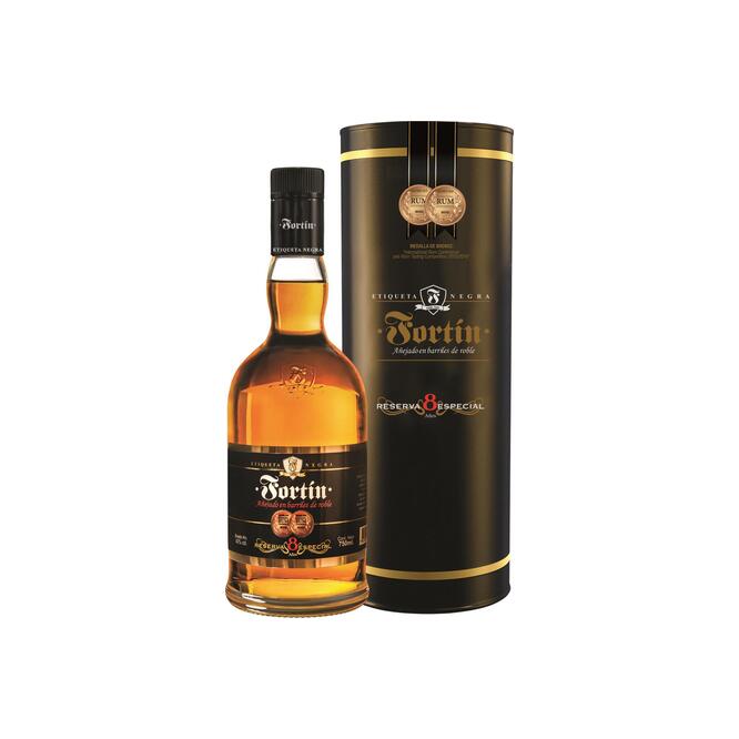 Caña etiqueta negra reserva 8 especial Fortín 750 ml