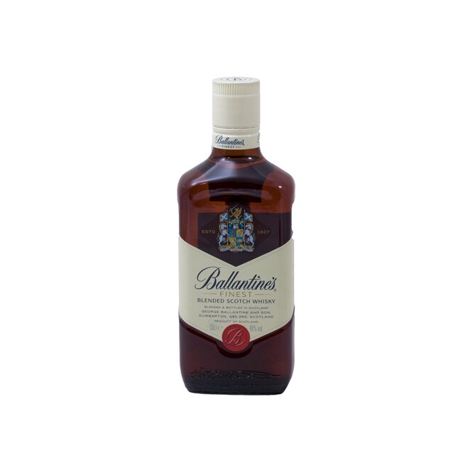 Whisky finest 8 años en botella Ballantines 500 ml